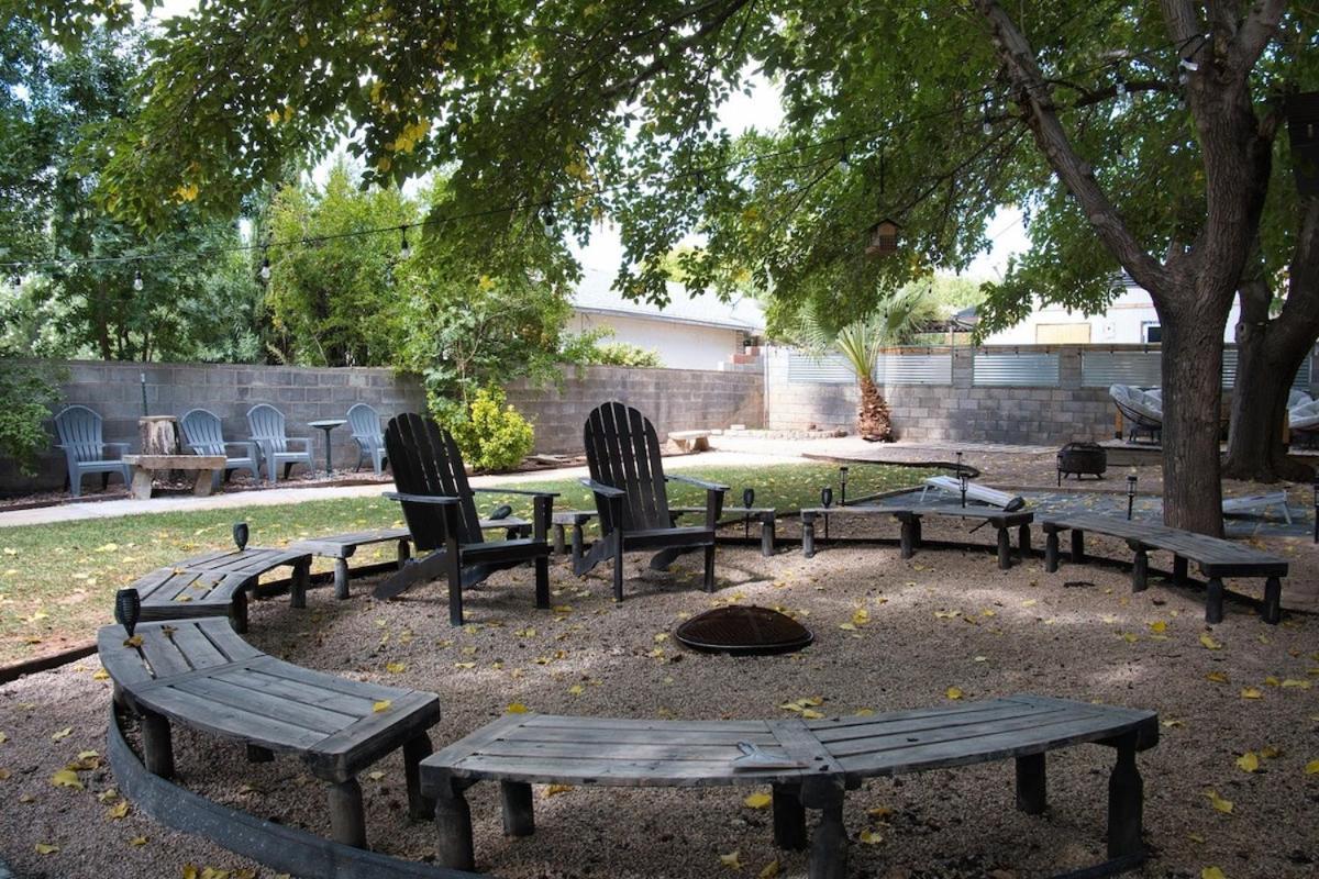 St George Family Getaway With Fire Pit, Ping Pong And Pet-Friendly Amenities Villa St. George Bagian luar foto