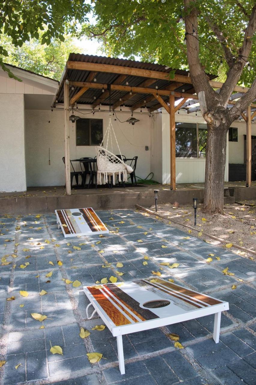 St George Family Getaway With Fire Pit, Ping Pong And Pet-Friendly Amenities Villa St. George Bagian luar foto