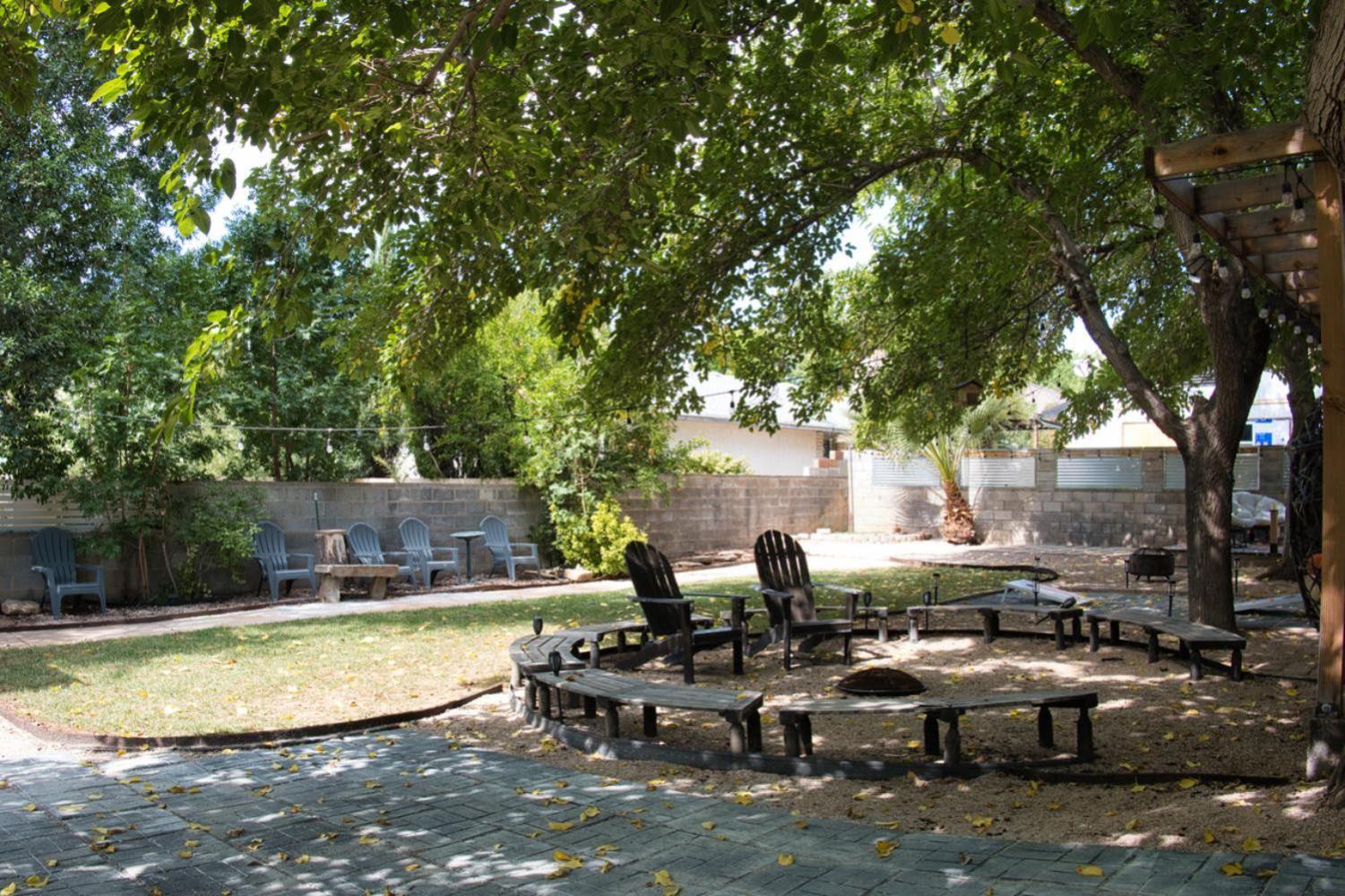 St George Family Getaway With Fire Pit, Ping Pong And Pet-Friendly Amenities Villa St. George Bagian luar foto